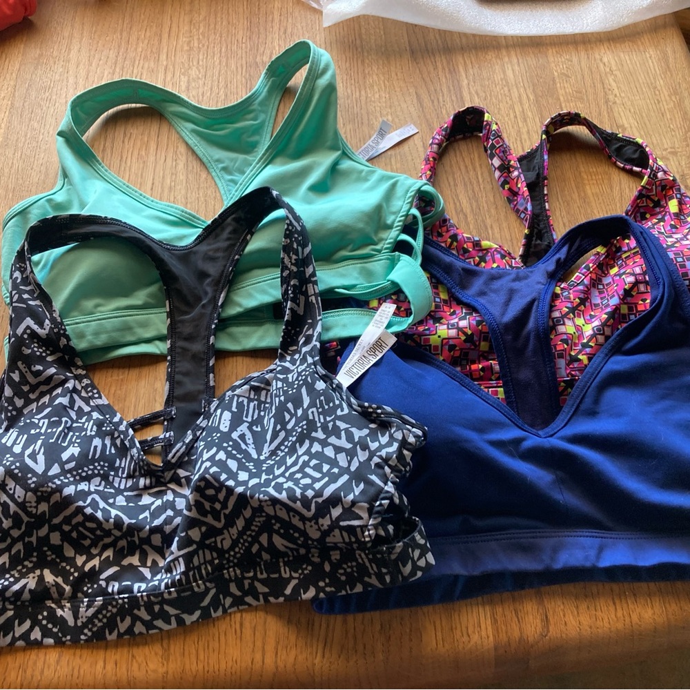 Women's Multicolor Sports Bra Set